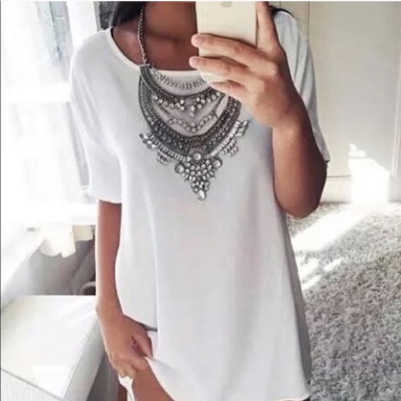 Beautiful Crystal Statement Necklace - Picture 6 of 7